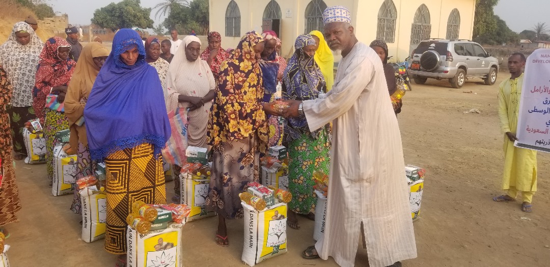 Distribution d'aide à Garoua-Boulaï